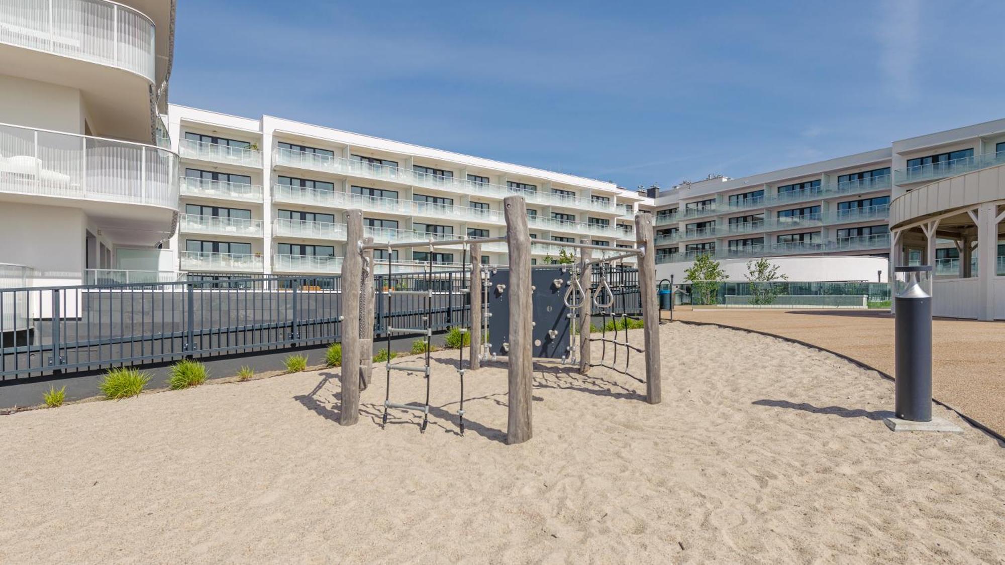 Apartament Lux Tukan B003, Polanki Aqua - Holiday City Kolobrzeg Exterior photo